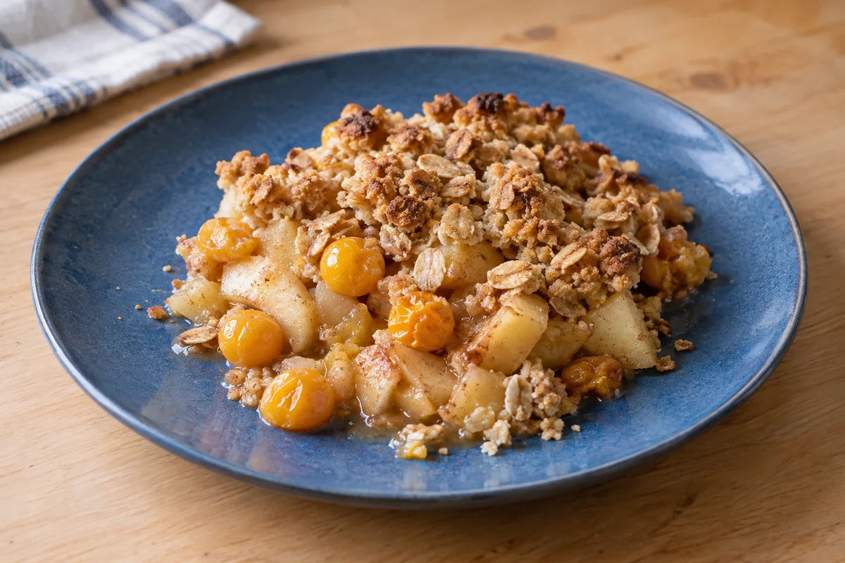 Croustillant aux cerises de terre Aunt Molly’s et aux pommes