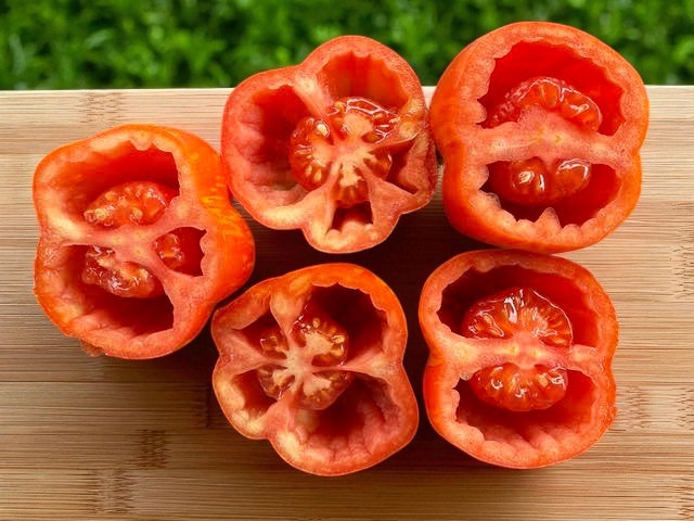 Charlie Chaplin Tomate